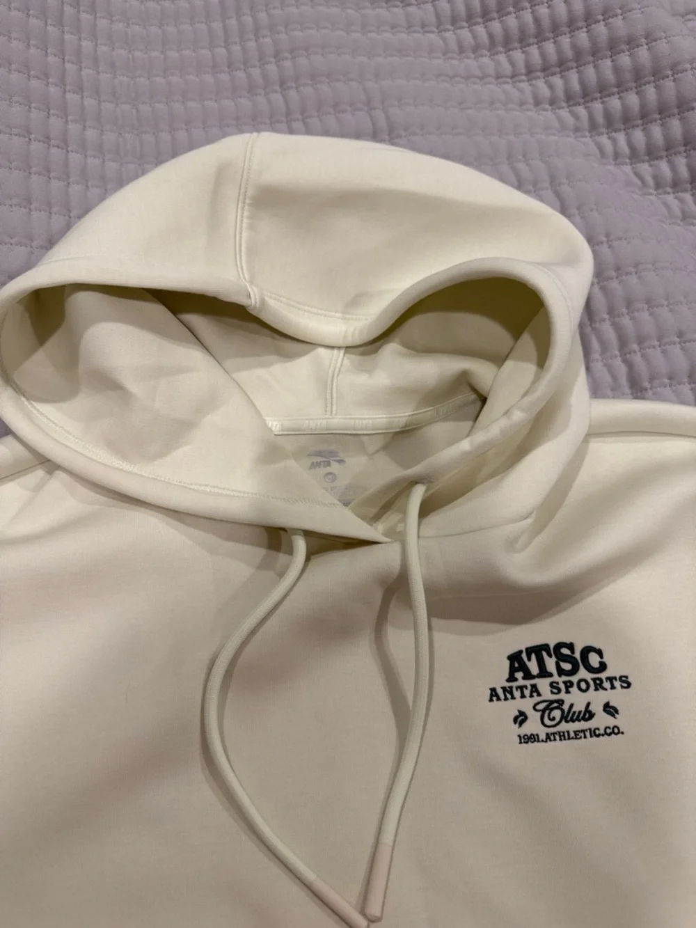 ATSC ANTA Sprts Cream Hooded Sweatshirt with Subtle Chest Logo. Size M - Picture 6 of 7